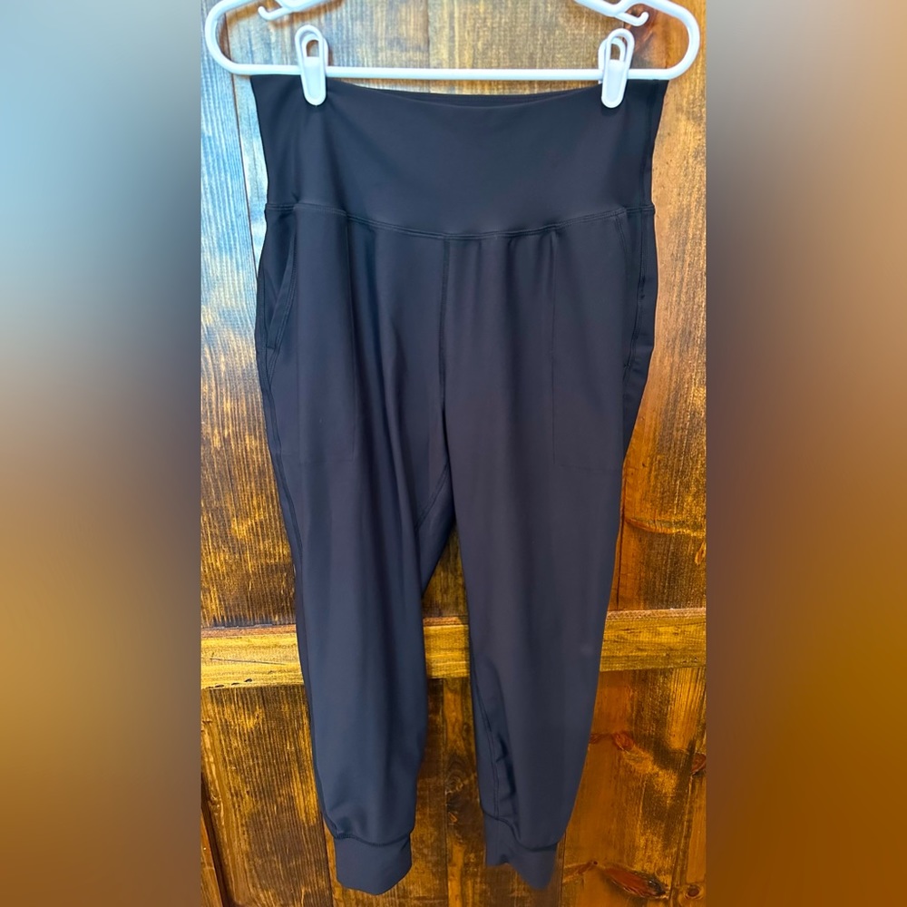 Like new Old Navy High-Waisted PowerSoft Joggers for Women size LP large petite